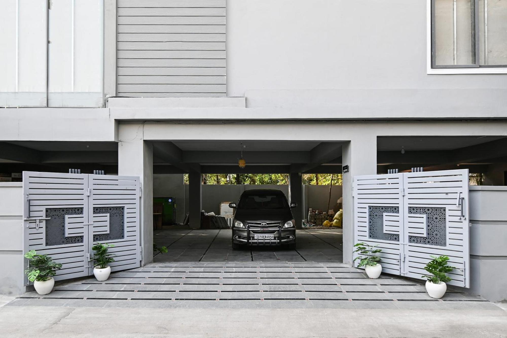 Super Townhouse De Alphabet Karmanghat Hyderabad Exterior photo